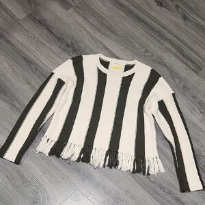 Line + Dot Wide Dk Green & Ivory Fringe Hem Sweater